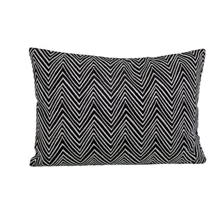 KC248535 Cojín Zig Zag Negro Bordado Plata 35x50 cm.