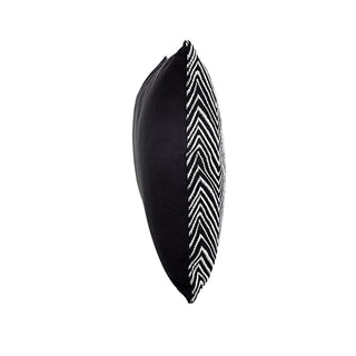 KC248535 Cojín Zig Zag Negro Bordado Plata 35x50 cm.